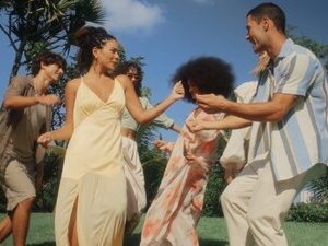 Coleção primavera verão da Renner convida mulheres a desfilarem sua essência