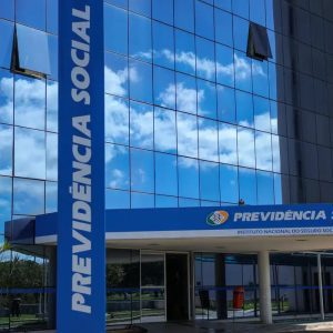 INSS divulga funcionamento das agências e da Central 135 no Natal e Ano Novo