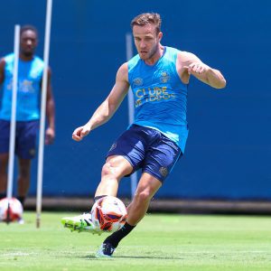 De volta a Poa, elenco faz trabalhos técnicos no CT