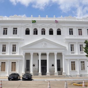 Quatro desembargadores afastados há 16 meses receberam R$ 627 mil desde novembro