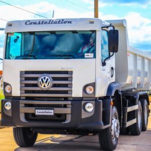 Volkswagen Caminhões e Ônibus exporta mais de 100 veículos para Angola