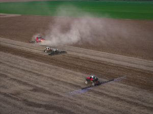 Massey Ferguson lança na Agrishow 2026 plataforma digital que unifica frotas e reduz custos com combustível e insumos