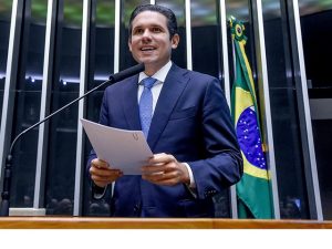 Líderes da Câmara pedem a retirada de proposta de transição de 10 anos na PEC 6×1
