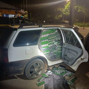 PRF prende homem com 15 mil maços de cigarros em Rosário do Sul