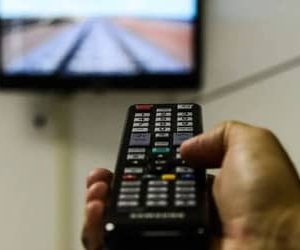 Famílias podem receber nova parabólica digital gratuita; veja quem tem direito