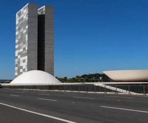 ELEIÇÕES 2026: PL, PT e União concentram 40% do orçamento público para as eleições
