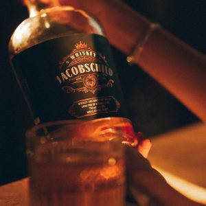 O sucesso dos licores de whiskey entre novos apreciadores