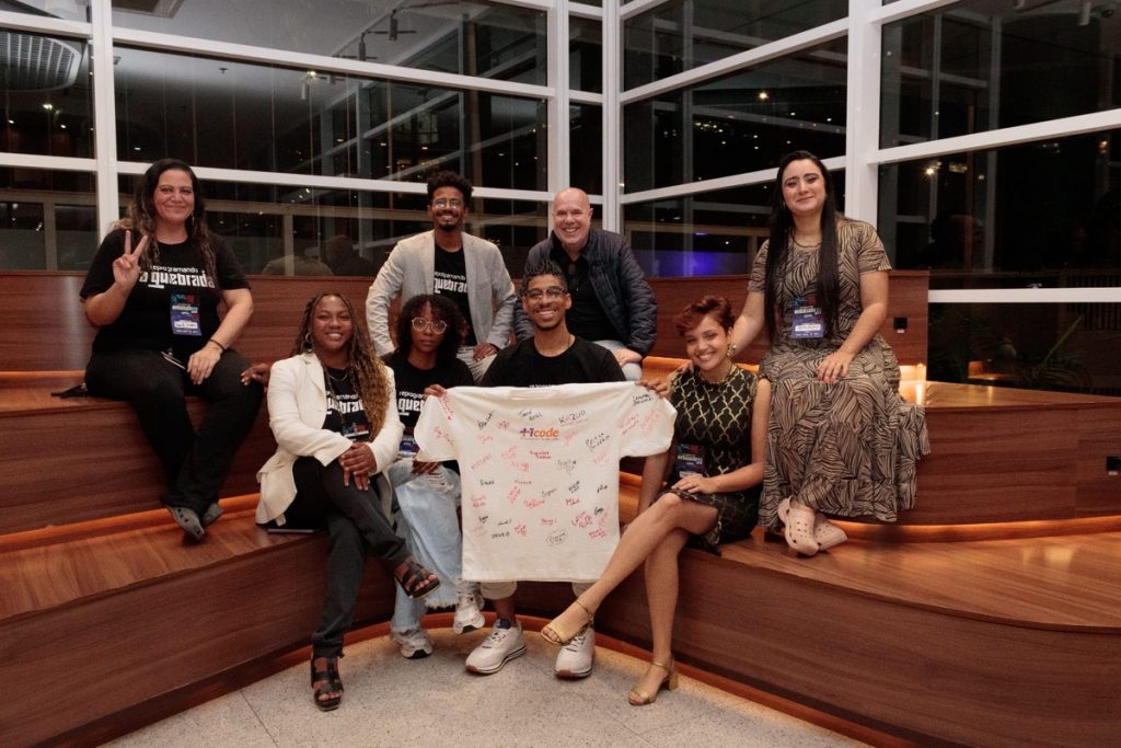 +1Code: projeto conecta jovens ao mercado de tecnologia