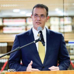 Manual orienta vítimas de fraudes bancárias no Brasil