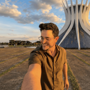 Influenciador de Brasília, Eldo Gomes, lança série de turismo