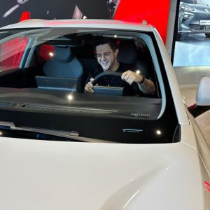 Influenciador Eldo Gomes apresenta conteúdo sobre carros