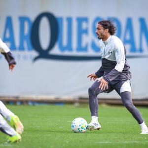 Grêmio inicia semana de trabalhos no CT
