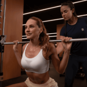 Pós-férias: volta aos treinos exige atenção ao corpo