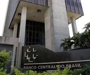 Brasileiros ainda têm mais de R$ 5,1 bilhões esquecidos em bancos