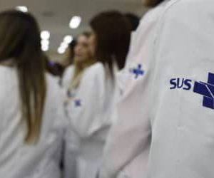 Novo piso dos médicos pode gerar impacto de R$ 25,9 bi aos cofres municipais, diz CNM
