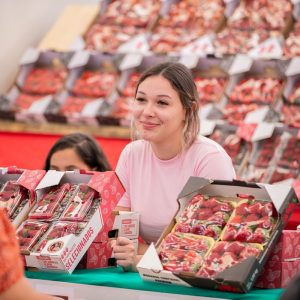 Festa de Flores e Morangos de Atibaia abre até 27/09