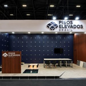 Pisos Elevados Brasil amplia presença em obras no país
