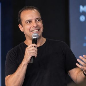Prospecção B2B ganha força na indústria brasileira