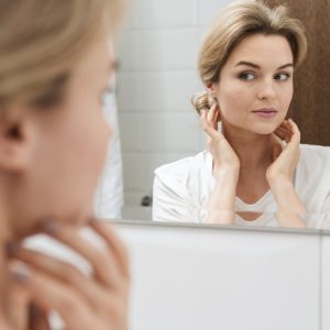 Facelift ganha espaço entre pacientes mais jovens