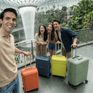 American Tourister apresenta campanha com Kaká criada com IA