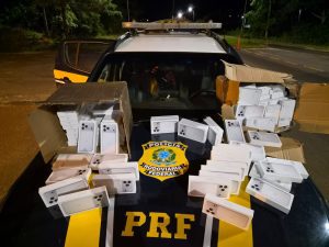 PRF apreende carga de iPhones avaliada em R$ 900 mil em Rosário do Sul