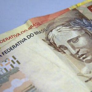 Ministério da Economia anuncia salário mínimo de R$ 1.147 em 2022