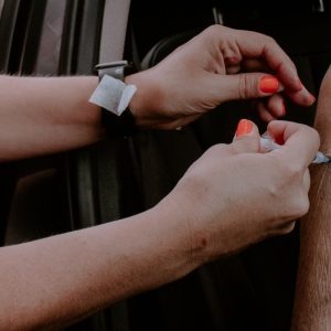 Prefeitura amplia idade para vacinação de pessoas com comorbidades