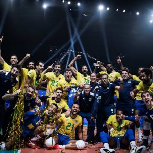 Brasil bate Polônia e conquista Liga das Nações de vôlei