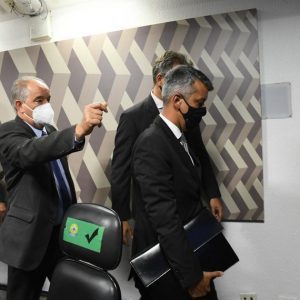 Semana da CPI da Covid-19 tem prisão e averiguações sobre possíveis irregularidades da vacina Covaxin