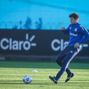 Grêmio treina no CT Luiz Carvalho e visa vitória no Brasileirão diante do Atlético-GO