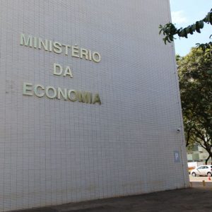 Ministério estuda prorrogar por um ano benefício a exportadores