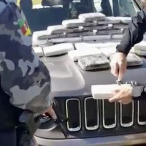 Operação policial prende duas mulheres com 36 quilos de cocaína