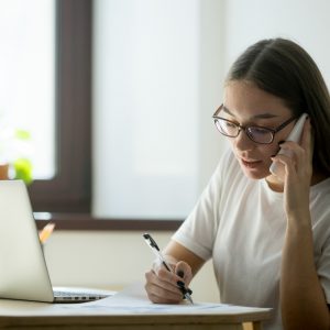 Especialista responde dúvidas sobre taxas de roaming internacional