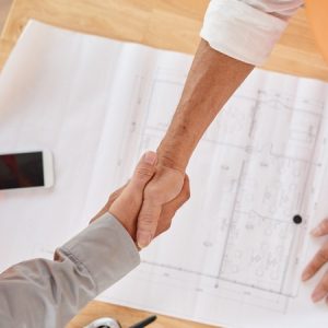 <strong>Indústria deve contratar 9,6 milhões de profissionais qualificados até 2025; áreas de Engenharia são destaque</strong> 