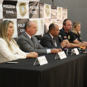 Polícia Civil apresenta informações sobre caso de torcedor que invadiu estádio com a filha em Porto Alegre