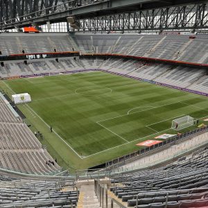 Naming rights viram tendência no futebol brasileiro