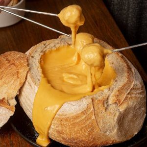 Sabor e textura são decisivos na hora de escolher o fondue de queijo