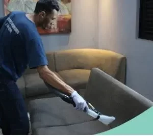 Especialista explica como conservar o sofá limpo no inverno