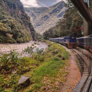 Turista brasileiro é encontrado morto em trem vindo de Machu Picchu no Peru