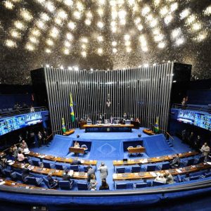 Senado aprova isenção do IR para 2 salários mínimos e texto vai à sanção