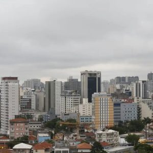 Prefeituras que não aderirem à NFS-e nacional podem perder repasses da União em 2026