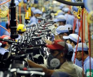 Setor produtivo vê “efeitos devastadores” em PEC que reduz jornada semanal
