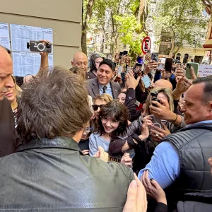 Milei diz que vitória nas eleições legislativas marca a ‘construção de uma Argentina grande’ Milei diz que vitória nas eleições legislativas marca a ‘construção de uma Argentina grande’