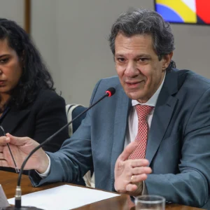 Eleições 2026: PT cobra esforço de militantes, em meio a pressão por candidatura de Haddad