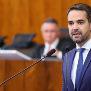 O que define eleição é chegada, não largada, diz Eduardo Leite sobre pesquisas