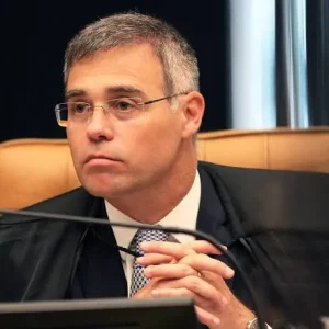 Por 8 a 2, STF derruba liminar de Mendonça que prorrogava CPMI do INSS