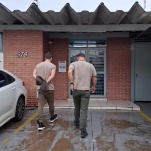 Polícia Civil cumpre três prisões preventivas por extorsão com restrição de liberdade da vítima