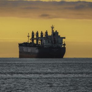 Rússia condena o bloqueio “ilegal” do Estreito de Ormuz pelos EUA