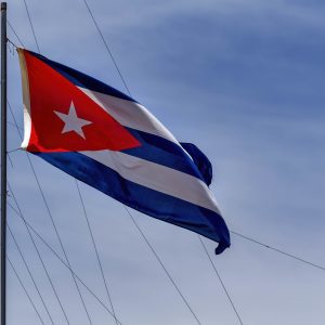 Governo cubano divulga um guia para se proteger contra ‘agressão militar’