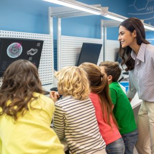 Conselho Nacional de Educação aprova proposta de uso IA nas escolas; saiba o que vai acontecer